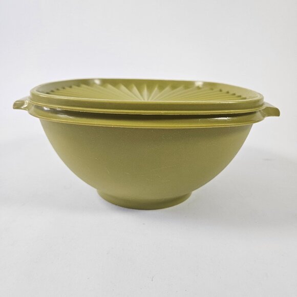 VTG Tupperware Servalier Bowl 858-1 W/ Lid 859-1 Avocado Green Made In Canada - Picture 1 of 13